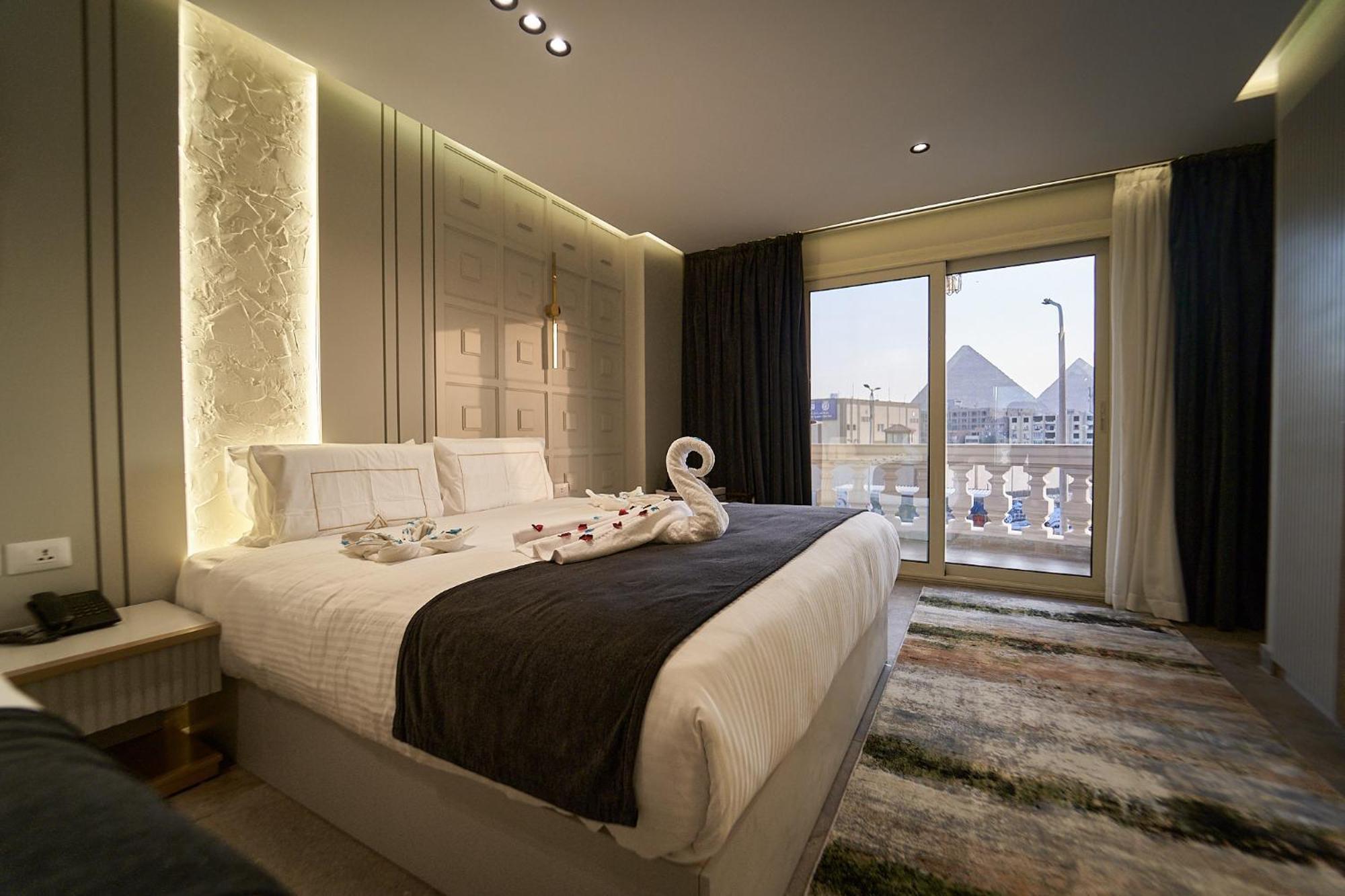 Pyramids Charm Hotel Al Kawm al Akhdar Bagian luar foto