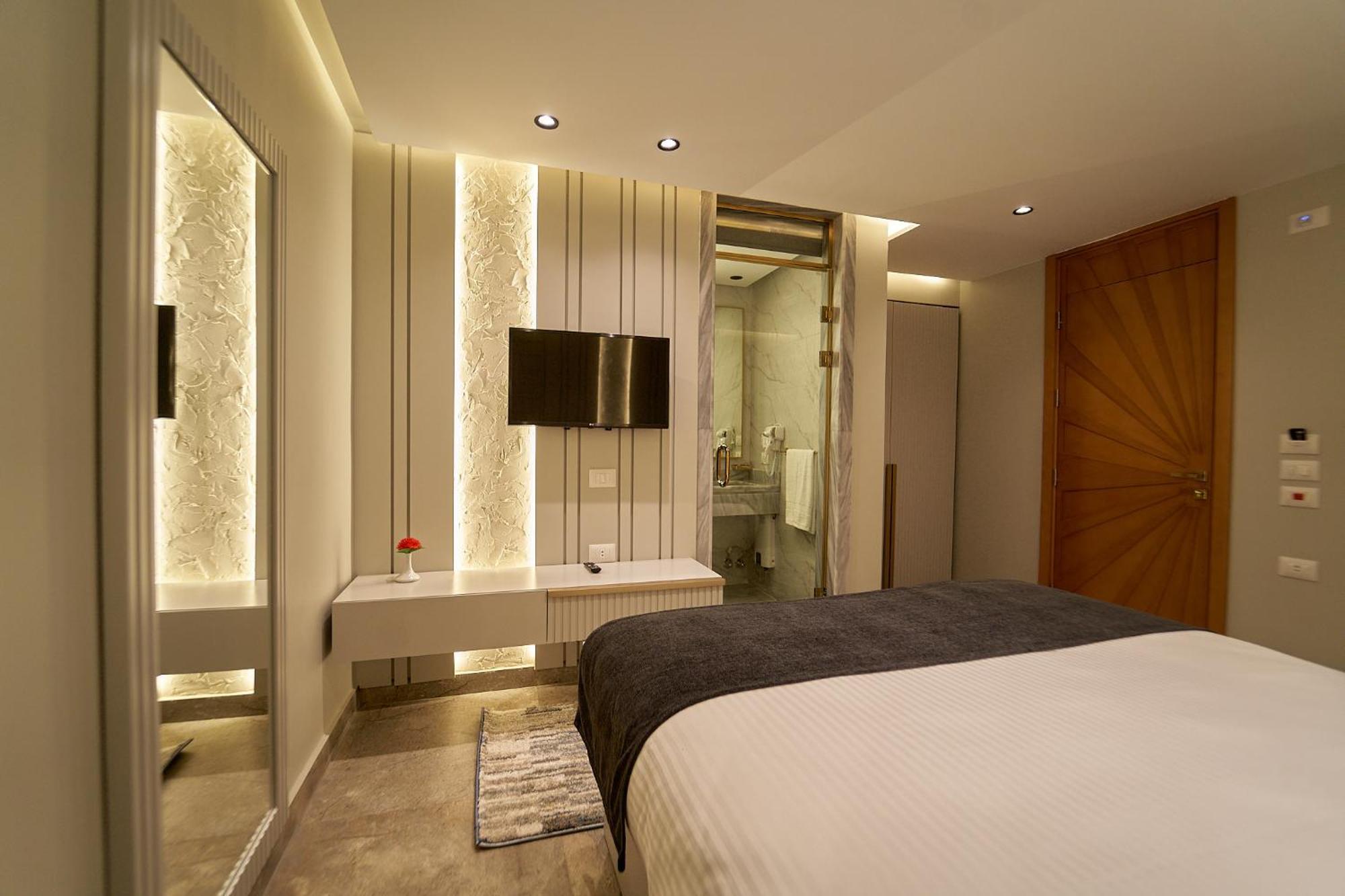 Pyramids Charm Hotel Al Kawm al Akhdar Bagian luar foto
