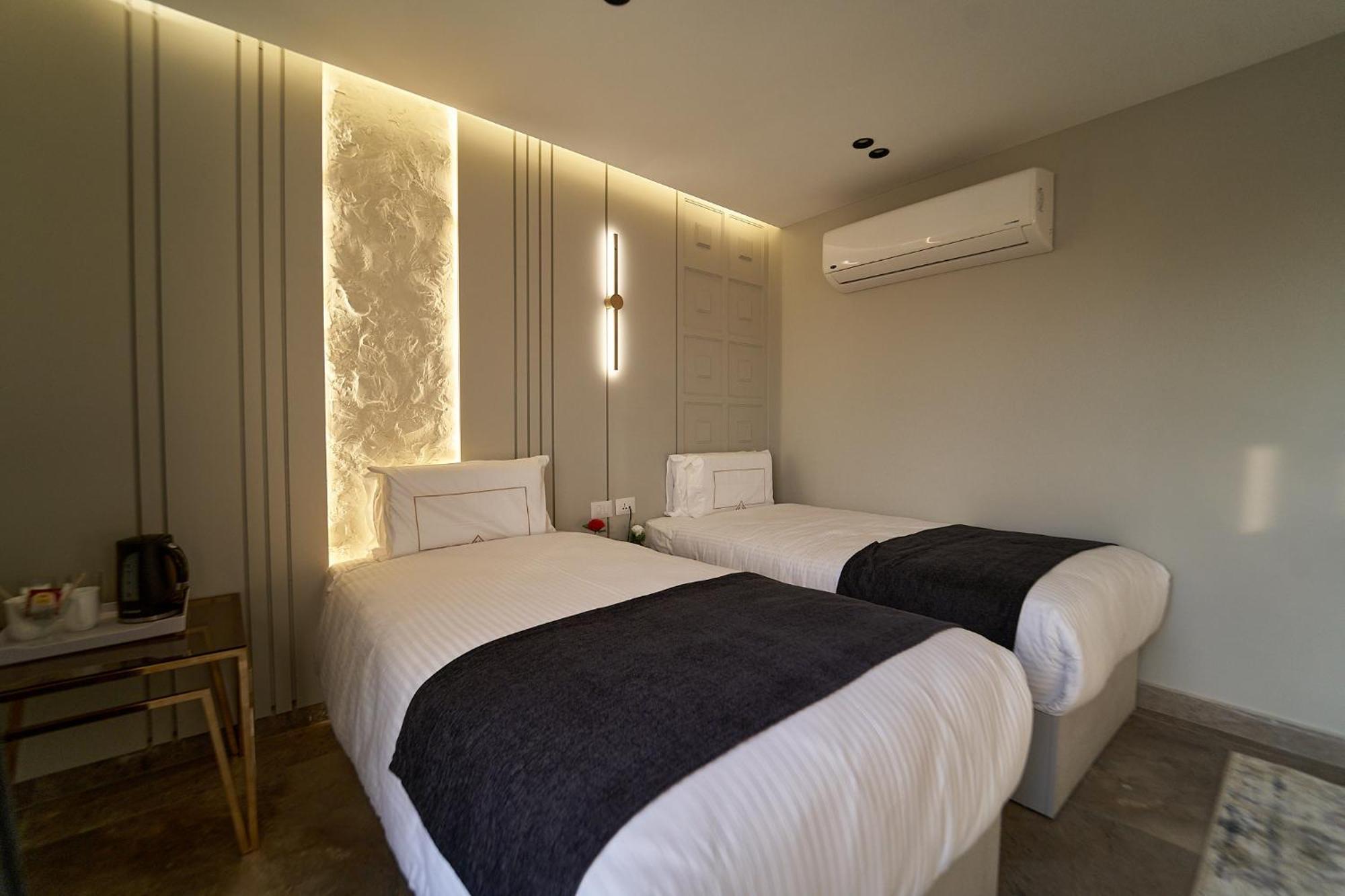 Pyramids Charm Hotel Al Kawm al Akhdar Bagian luar foto